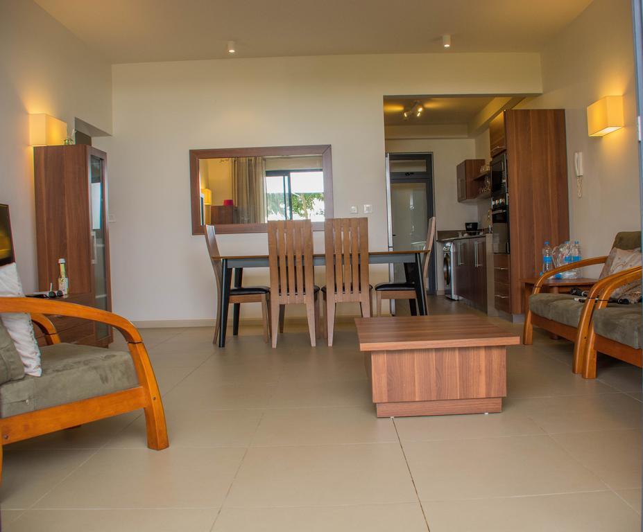 Roches Noires Apartment Azuri מראה חיצוני תמונה
